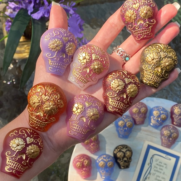 PACK OF 4 Magnets Sugar Skull Colorful Resin Art - Picture 6 of 16